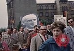 Image Parade de la fête Mai communiste Berlin Allemagne de l'est, 1961, de la seconde 34 séquences d'archives historiques vidéo 65675034245
