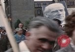 Image Parade de la fête Mai communiste Berlin Allemagne de l'est, 1961, de la seconde 38 séquences d'archives historiques vidéo 65675034245