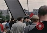 Image Parade de la fête Mai communiste Berlin Allemagne de l'est, 1961, de la seconde 53 séquences d'archives historiques vidéo 65675034245