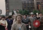 Image Parade de la fête Mai communiste Berlin Allemagne de l'est, 1961, de la seconde 58 séquences d'archives historiques vidéo 65675034245