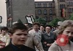 Image Parade de la fête Mai communiste Berlin Allemagne de l'est, 1961, de la seconde 59 séquences d'archives historiques vidéo 65675034245
