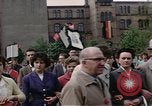 Image Parade de la fête Mai communiste Berlin Allemagne de l'est, 1961, de la seconde 61 séquences d'archives historiques vidéo 65675034245
