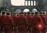 Image Les garçons marchent dans la parade du jour de mai Berlin Allemagne de l'est, 1961, de la seconde 31 séquences d'archives historiques vidéo 65675034246