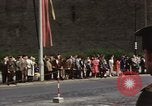Image Les garçons marchent dans la parade du jour de mai Berlin Allemagne de l'est, 1961, de la seconde 48 séquences d'archives historiques vidéo 65675034246