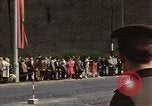 Image Les garçons marchent dans la parade du jour de mai Berlin Allemagne de l'est, 1961, de la seconde 49 séquences d'archives historiques vidéo 65675034246