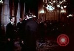 Standbild John F Kennedy Paris Frankreich, 1961, aus Sekunde 16 historischem Filmmaterial Videoclip 65675034254