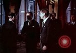 Standbild John F Kennedy Paris Frankreich, 1961, aus Sekunde 25 historischem Filmmaterial Videoclip 65675034254