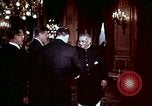 Standbild John F Kennedy Paris Frankreich, 1961, aus Sekunde 28 historischem Filmmaterial Videoclip 65675034254