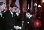 Standbild John F Kennedy Paris Frankreich, 1961, aus Sekunde 39 historischem Filmmaterial Videoclip 65675034254