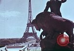 Standbild Ansichten aus der Kathedrale von Notre Dame Paris Frankreich, 1961, aus Sekunde 4 historischem Filmmaterial Videoclip 65675034255
