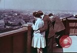 Standbild Ansichten aus der Kathedrale von Notre Dame Paris Frankreich, 1961, aus Sekunde 11 historischem Filmmaterial Videoclip 65675034255