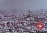 Standbild Ansichten aus der Kathedrale von Notre Dame Paris Frankreich, 1961, aus Sekunde 15 historischem Filmmaterial Videoclip 65675034255