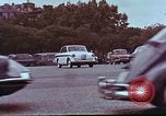 Standbild Ansichten aus der Kathedrale von Notre Dame Paris Frankreich, 1961, aus Sekunde 49 historischem Filmmaterial Videoclip 65675034255