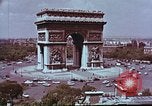 Standbild Ansichten aus der Kathedrale von Notre Dame Paris Frankreich, 1961, aus Sekunde 51 historischem Filmmaterial Videoclip 65675034255