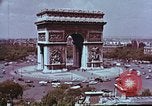 Standbild Ansichten aus der Kathedrale von Notre Dame Paris Frankreich, 1961, aus Sekunde 53 historischem Filmmaterial Videoclip 65675034255