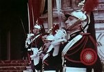Standbild John F Kennedy Paris Frankreich, 1961, aus Sekunde 16 historischem Filmmaterial Videoclip 65675034256