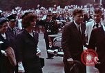 Standbild John F Kennedy Paris Frankreich, 1961, aus Sekunde 22 historischem Filmmaterial Videoclip 65675034256