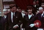 Standbild John F Kennedy Paris Frankreich, 1961, aus Sekunde 45 historischem Filmmaterial Videoclip 65675034256