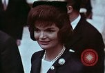 Standbild John F Kennedy Paris Frankreich, 1961, aus Sekunde 51 historischem Filmmaterial Videoclip 65675034256