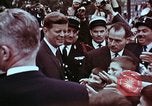 Standbild John F Kennedy Paris Frankreich, 1961, aus Sekunde 59 historischem Filmmaterial Videoclip 65675034256