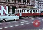 Standbild John F Kennedy und Nikita Chruschtschow S Wien Österreich, 1961, aus Sekunde 17 historischem Filmmaterial Videoclip 65675034257