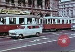 Standbild John F Kennedy und Nikita Chruschtschow S Wien Österreich, 1961, aus Sekunde 19 historischem Filmmaterial Videoclip 65675034257