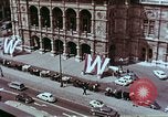 Standbild John F Kennedy und Nikita Chruschtschow S Wien Österreich, 1961, aus Sekunde 21 historischem Filmmaterial Videoclip 65675034257
