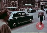 Standbild John F Kennedy und Nikita Chruschtschow S Wien Österreich, 1961, aus Sekunde 27 historischem Filmmaterial Videoclip 65675034257