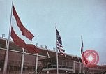 Standbild John F Kennedy und Nikita Chruschtschow S Wien Österreich, 1961, aus Sekunde 41 historischem Filmmaterial Videoclip 65675034257