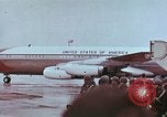 Standbild John F Kennedy und Nikita Chruschtschow S Wien Österreich, 1961, aus Sekunde 46 historischem Filmmaterial Videoclip 65675034257
