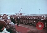 Standbild John F Kennedy und Nikita Chruschtschow S Wien Österreich, 1961, aus Sekunde 62 historischem Filmmaterial Videoclip 65675034257