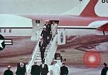 Standbild John F Kennedy Harold McMillan London England Vereinigtes Königreich, 1961, aus Sekunde 52 historischem Filmmaterial Videoclip 65675034258