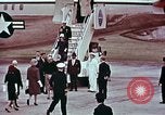 Standbild John F Kennedy Harold McMillan London England Vereinigtes Königreich, 1961, aus Sekunde 57 historischem Filmmaterial Videoclip 65675034258