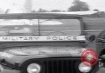 Standbild studentischer Unruhen Oxford Mississippi USA, 1962, aus Sekunde 9 historischem Filmmaterial Videoclip 65675034260