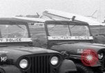 Standbild studentischer Unruhen Oxford Mississippi USA, 1962, aus Sekunde 13 historischem Filmmaterial Videoclip 65675034260