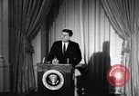 Standbild Präsident Kennedy sprechen über Lateinamerika Washington DC USA, 1961, aus Sekunde 13 historischem Filmmaterial Videoclip 65675034304