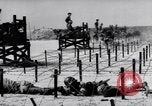 Standbild Schlachtfeld Vietnam, 1964, aus Sekunde 3 historischem Filmmaterial Videoclip 65675034313