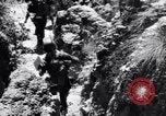 Standbild Schlachtfeld Vietnam, 1964, aus Sekunde 19 historischem Filmmaterial Videoclip 65675034313