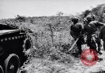 Standbild Schlachtfeld Vietnam, 1964, aus Sekunde 30 historischem Filmmaterial Videoclip 65675034313