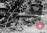 Standbild Schlachtfeld Vietnam, 1964, aus Sekunde 33 historischem Filmmaterial Videoclip 65675034313