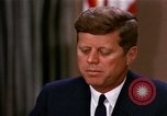 Standbild John F Kennedy auf rassischer Integration Washington DC USA, 1963, aus Sekunde 6 historischem Filmmaterial Videoclip 65675034316