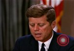 Standbild John F Kennedy auf rassischer Integration Washington DC USA, 1963, aus Sekunde 24 historischem Filmmaterial Videoclip 65675034316