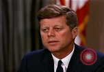 Standbild John F Kennedy auf rassischer Integration Washington DC USA, 1963, aus Sekunde 25 historischem Filmmaterial Videoclip 65675034316