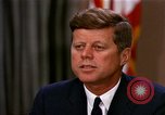 Standbild John F Kennedy auf rassischer Integration Washington DC USA, 1963, aus Sekunde 54 historischem Filmmaterial Videoclip 65675034316