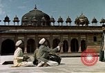 Standbild Jacqueline Kennedy Agra Uttar Pradesh Indien, 1962, aus Sekunde 27 historischem Filmmaterial Videoclip 65675034319