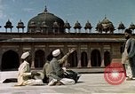 Standbild Jacqueline Kennedy Agra Uttar Pradesh Indien, 1962, aus Sekunde 28 historischem Filmmaterial Videoclip 65675034319