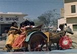 Standbild Jacqueline Kennedy Udaipur Rajasthan Indien, 1962, aus Sekunde 9 historischem Filmmaterial Videoclip 65675034320