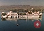Standbild Jacqueline Kennedy Udaipur Rajasthan Indien, 1962, aus Sekunde 47 historischem Filmmaterial Videoclip 65675034320
