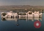 Standbild Jacqueline Kennedy Udaipur Rajasthan Indien, 1962, aus Sekunde 48 historischem Filmmaterial Videoclip 65675034320