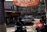 Standbild Jacqueline Kennedy Peshawar in Pakistan, 1962, aus Sekunde 12 historischem Filmmaterial Videoclip 65675034322
